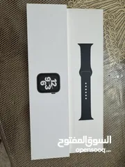  4 ساعة ابل  SE 44 MM مستعمله بحاله جيده