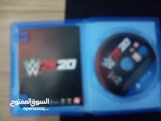  5 بليستيشن 4 نظيف مع جهاز واحد و3 أشرطة والوحدة التخزينية 850GB