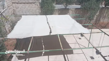  4 منزل للبيع مكون من 3 طوابق ومساحات خارجيه واسعه على شارعين