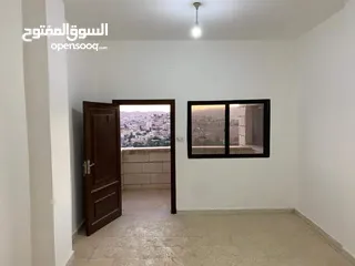  2 شقه للبيع في الزرقاء