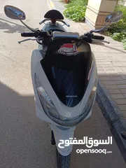  4 هوندا بي سي اكس pcx