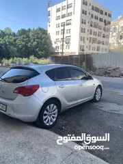  8 Opel astra 2013