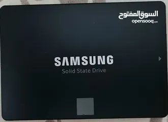  5 للبيع  SSD 1TB SAMSUNG 870 EVO SSD مع SSD 500GB SAMSUNG 850 EVO SSD