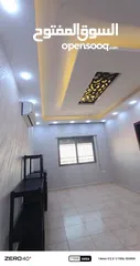  1 للبيع شقه طابقيه اسكان جديد وحالة شقه ممتاز جدا بحاجه لدهان فقط 3 غرف ومعيشى ومنهم غرفه ماستر ......