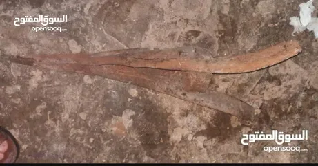  10 ابواب خشب وحديد شبابيك بوز باص مخ بريك مسجل باص H100 الاصلي غساله كوارة طحين وكاله سكة حراثه للدواب