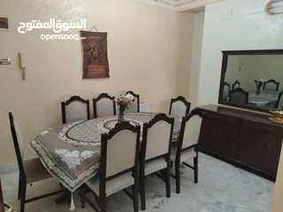  1 شقة طابق ثاني للبيع بسعر مغري جدا مع الأثاث أو بدون خلف جبري