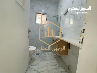  12 شقة / للايجار / ارضية / 3نوم / الصويفية