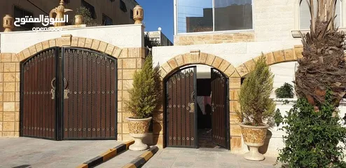  27 شقة أرضية في مرج الحمام للبيع مساحتها 201م