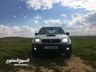  5 تويوتا راف فور 4WD للبيع او البدل على دبل كبين