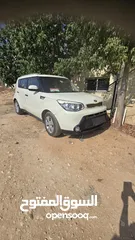  2 كيا سول ديزل ترخيص 2016، المسافه المقطوعه 80 الف كيلو السياره جديده وكانت استخدام شخصي قليل