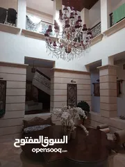  4 فيلا فخمه مجددة بالكامل
