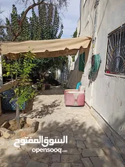  3 عماره مميزه في حي مميز بسعر جيد مناسبه لعائله مدخل مستقل قوشان مفروز اربع طوابق كل طابق مسطح 155 متر