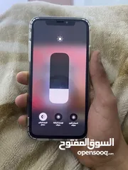  5 ايفون X للبيع تلفون نضيف .