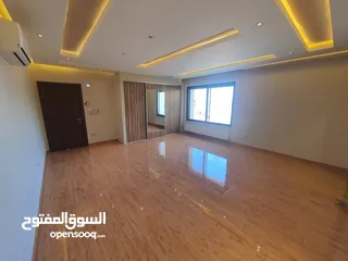  10 شقة فارغة للإيجار في خلدا  ref : 14349
