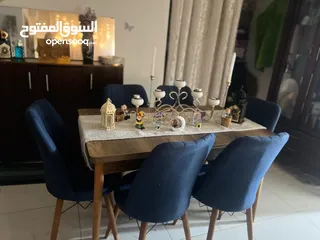  2 طاوله سفره تركي خشب مع ارجل زان الطول 130 بتكبر ل 180 العرض 80 للبيع للضرورة