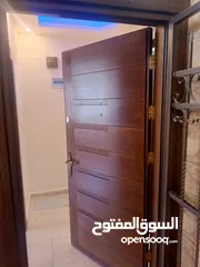  8 شقه للايجار السنوي. والدفع كل 3شهور