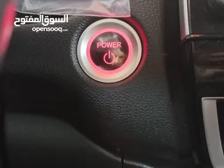  17 Honda CR-V Hybrid Touring 2022-(هوندا سي آر في هايبرد تورنغ)