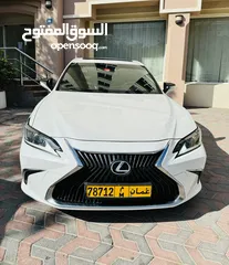  5 Lexus ES 300 Hybrid 2019 Gcc Car low km free Accident