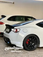  2 2014 Toyota GT86 (Pearl White)