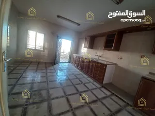  3 شقة من فيلا - خلدا - 3نوم - 220م