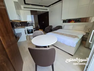  7 استوديو للايجار مفروش شامل الكهرباء والماء والانترنت في برج ( Spiral Orchid Residence ) في السيف