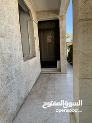 9 عمارة للبيع 3 طوابق وروف مقابل عريفة مول/ طبربور