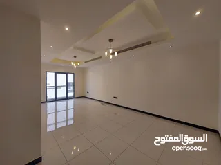  5 2 Bedrooms Apartment for Rent in Al Qurm REF:863R