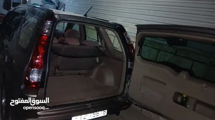  10 هوندا CR V فحص 2جيد خلفي وأمامي مضروب علا راس الجب بحاله ممتازه ولا بحاجه اي من الصيانه بس شعر وروح