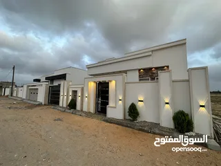  18 منزل للبيع عين زاره جامع الشيخان
