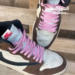  2 Travis Scott X Nike Air Jordan 1 OG Mocha