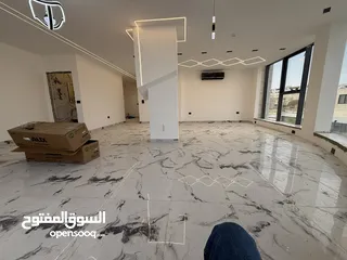  21 مشغل مشاغل / مكاتب فخمه للايجار مساحه 170متر  قرب دوار الدبابه صناعي تجاري