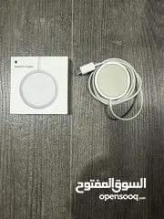 1 Apple MagSafe wireless charger