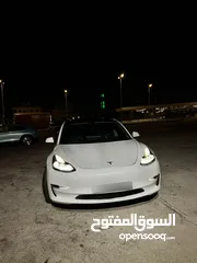  1 Tesla Model 3 Standard Plus / 2021