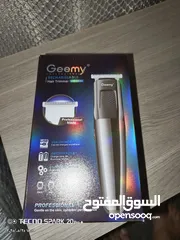  3 ماكينه حلاقه صفر كيمي جديده لم تستعمل للبيع ... بسعر ببلاش تقريبا .. طبعا كل الاغراض معاها ..