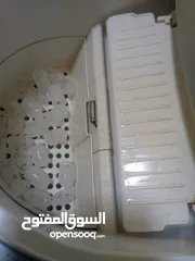  4 آلة صنع الثلج والبوظة