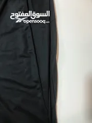  8 بنطلون reebok اسود مقاس xxl اصلي بورقته