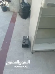  10 ثلاجه شارب 24 - 26 قدم لون ابيض شغال 100% والصلاه على النبي الوكاله عالفحص ناقص رف بالثلاجه من تحت
