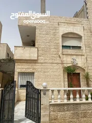  1 منزل دوبلكس طابقين للبيع حي عدن