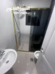  7 شقه للايجار السنوي فقط