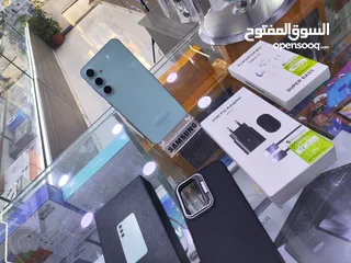  4 المكتسح Samsung S23 FE 5G جيجا 256 رام 16 معه الكرتونه وا بكج هدية متوفر توصيل  عربي شرق اوسط