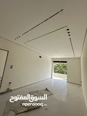  19 شقق جديده طريق المطار  ضاحيه الأمير علي  بالقرب بيت المقدس تشطيب سوبر ديلوكس يوجد ثالث مع روف