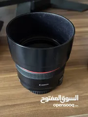  1 عدسة 50mm فتحة 1.2