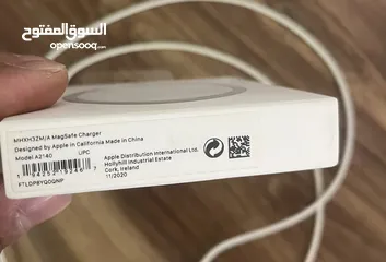  2 شاحن  MagSaf  اصلي