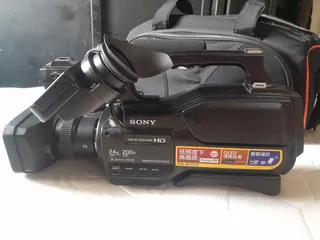  1 كاميرة فيديو سوني 2500