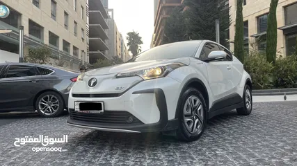  1 Toyota chr (izoa) 2021 للبيع
