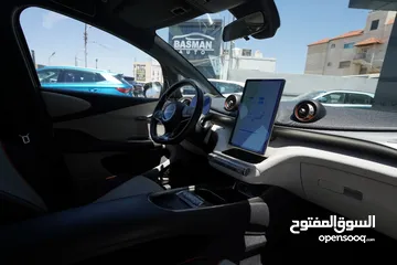  8 BYD DOLPHAIN 2022