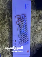  1 كيبورد ماكنيكل RGB استعمال شهر