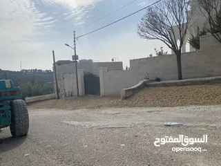  21 مدحله و جرافه صغيره و مداحل و حفارات لايجار تزفيت ساحات و شوارع مدحله جرافه بوبكات