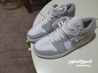  7 شروة احذيه  البيع كامل الكميه 30 حبه