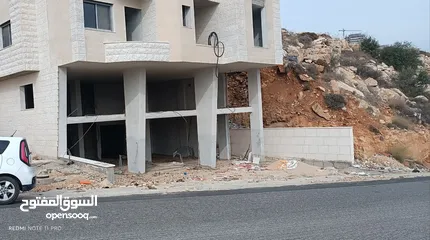  3 محلات مع سدد الشارع الرئيسي ضاحية الريحان